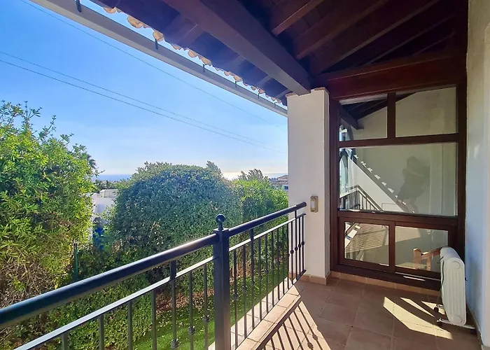 Villa La Vista - Family Friendly Private Pool, Bbq, Sauna *
