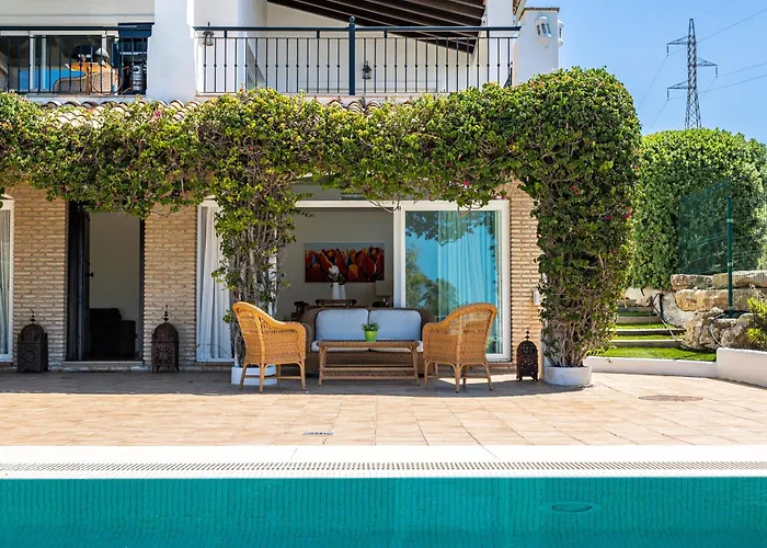 La Vista - Family Friendly Private Pool, Bbq, Sauna Villa *