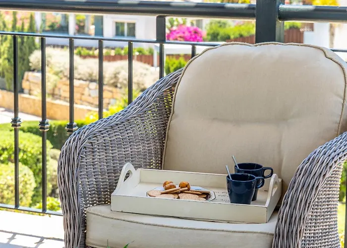La Vista - Family Friendly Private Pool, Bbq, Sauna Villa *