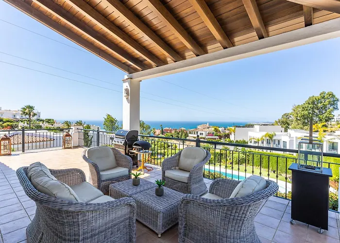 La Vista - Family Friendly Private Pool, Bbq, Sauna *