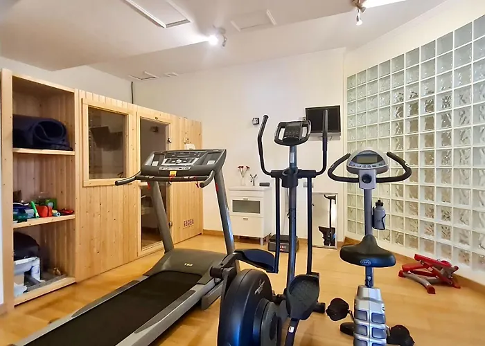 La Vista - Family Friendly Private Pool, Bbq, Sauna