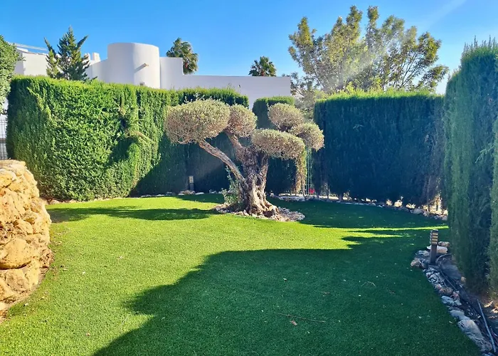 Villa La Vista - Family Friendly Private Pool, Bbq, Sauna