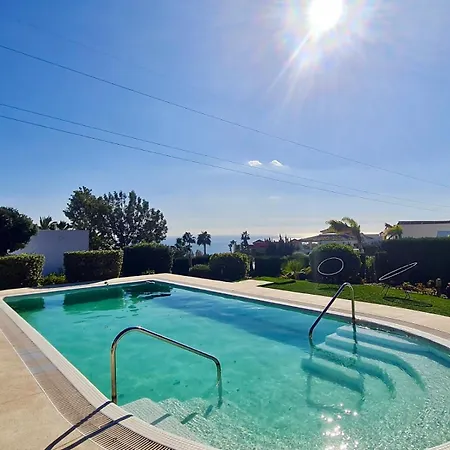 La Vista - Family Friendly Private Pool, Bbq, Sauna 别墅